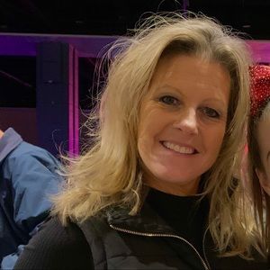 Meet your Posher, Holly